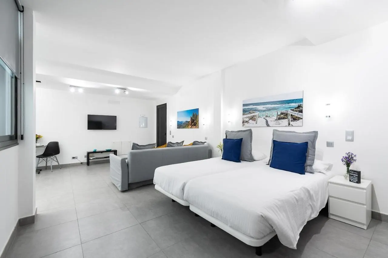 Apartamentos Blue Eyes Castillo del Romeral 公寓